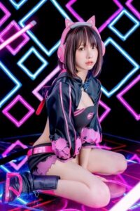 【えなこ】恥ずかしいけど見てほしいコスプレを披露！！！　　