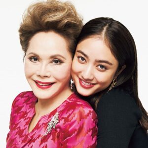 えぇ！？デヴィ夫人がウクライナ訪問！？